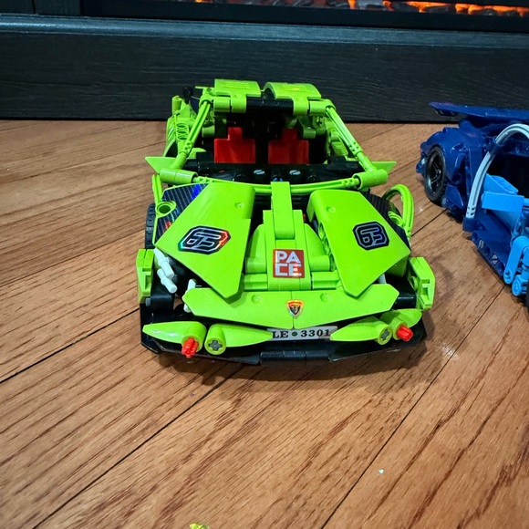 Colorful Racing Car Toy Set - Picture 3 of 16